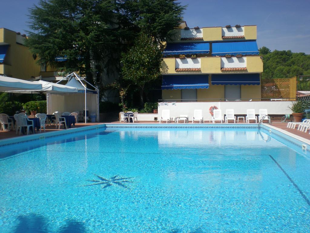 Hotel Seven Residence Palinuro Exterior photo